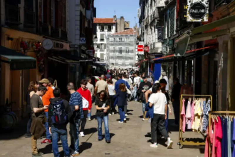 Affluence espagnole record à Bayonne pour le pont de Pâques malgré la flambée des carburants