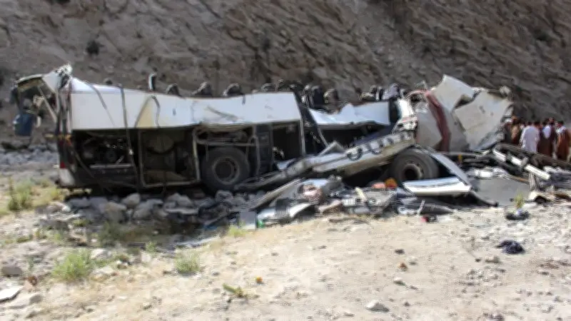 Afghanistan : 25 morts dans un accident de bus à Kaboul, conducteur négligent