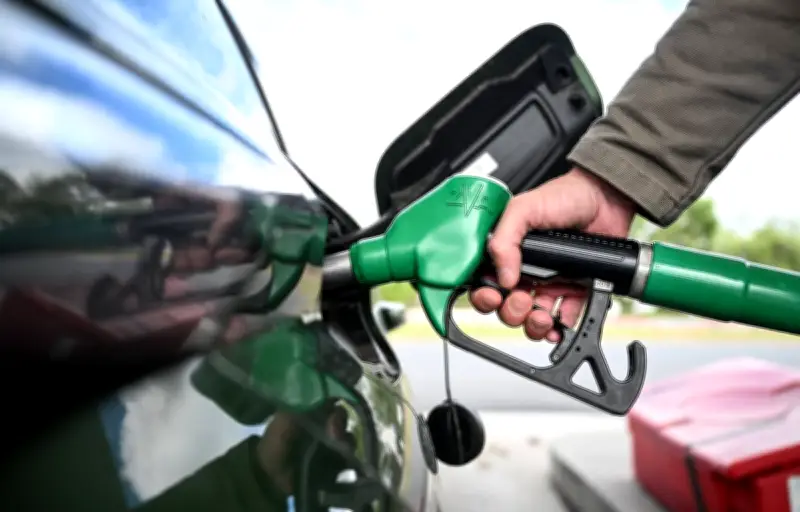 Aide "grands rouleurs" : conditions de revenus et distance dévoilées par Roland Lescure