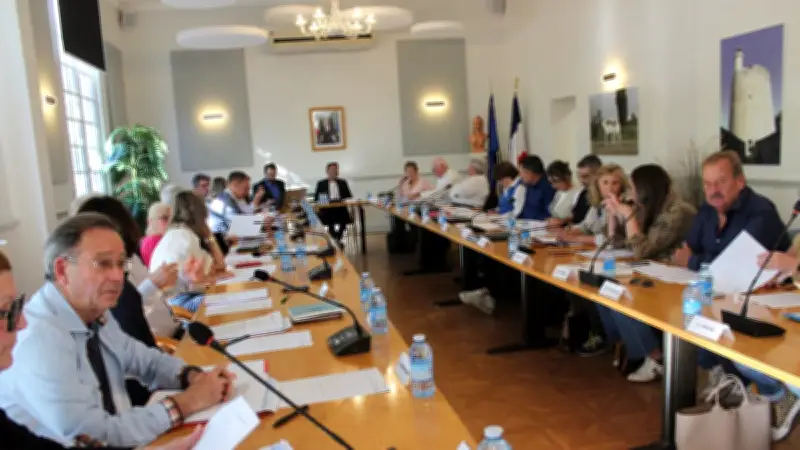 Aigues-Mortes : Le parking P9 abandonné, l'opposition gagne un siège au CCAS