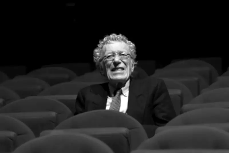 Albert Marcoeur déplore la surpopulation musicale et la baisse des besoins en musiciens