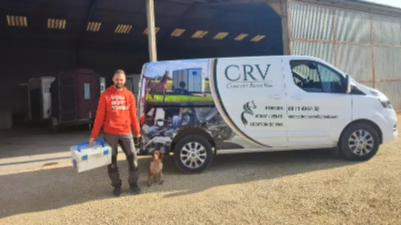 Alexandre Gauthier redonne vie aux vans pour chevaux dans le Gard