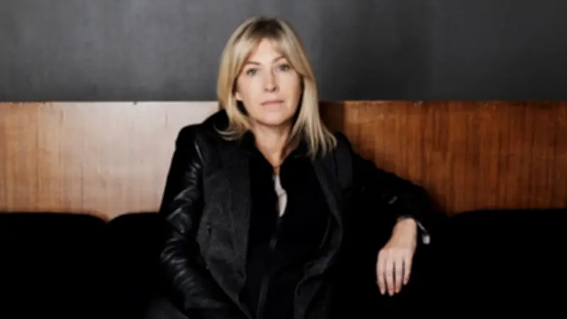 Amanda Sthers : son roman "C" explore la société française post-7 octobre