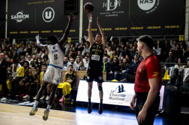 Andréa Samat, la révélation du Stade Rochelais Basket qui vise un contrat pro