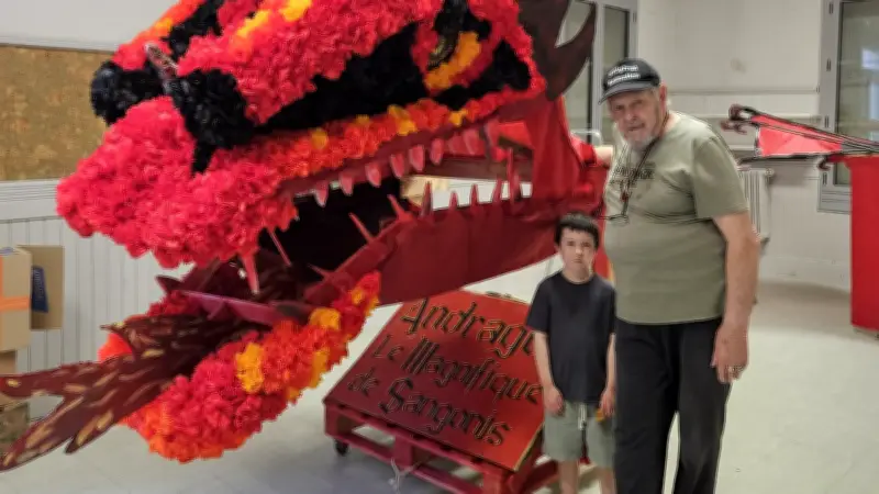 Andragon le Flamboyant, un dragon géant pour illuminer le carnaval de Saint-André-de-Sangonis