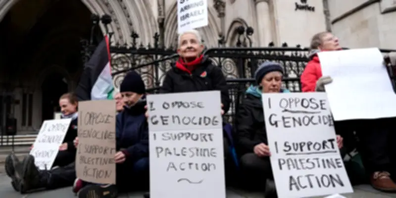 Angleterre : sept arrestations lors d'un rassemblement près d'une base militaire américaine