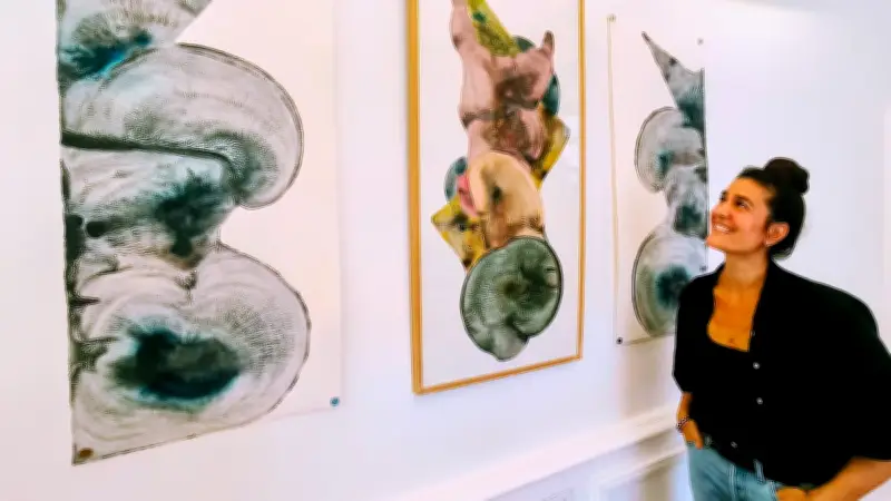 Anouck Manzoni à Montpellier : quand la physique devient pinceau dans 'Patience dans l'azur'