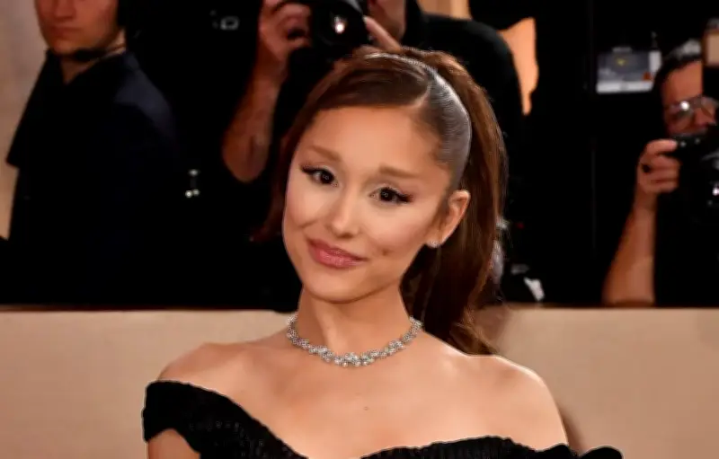 Ariana Grande annonce un nouvel album et une tournée estivale
