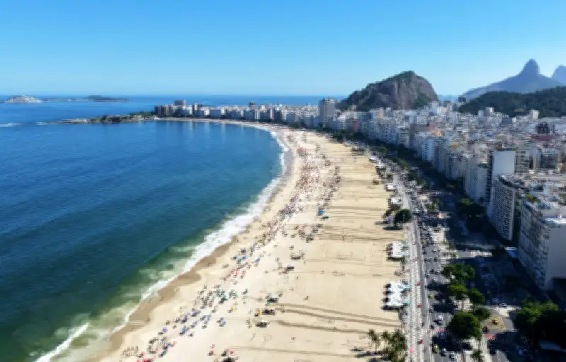 Arnaque à Copacabana : une touriste britannique facturée 1 700 € pour des brochettes