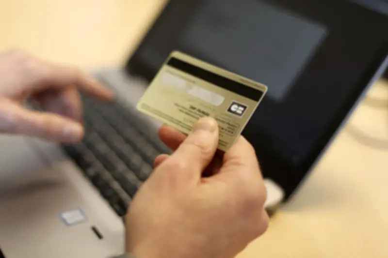 Arnaque sur Booking : les vacanciers ciblés par un phishing sophistiqué