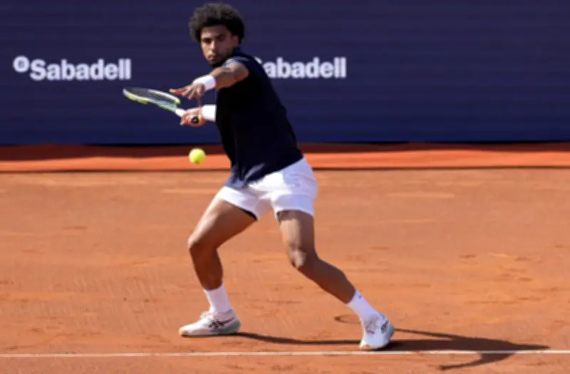 Arthur Fils triomphe à Barcelone et confirme son retour en forme avant Roland Garros