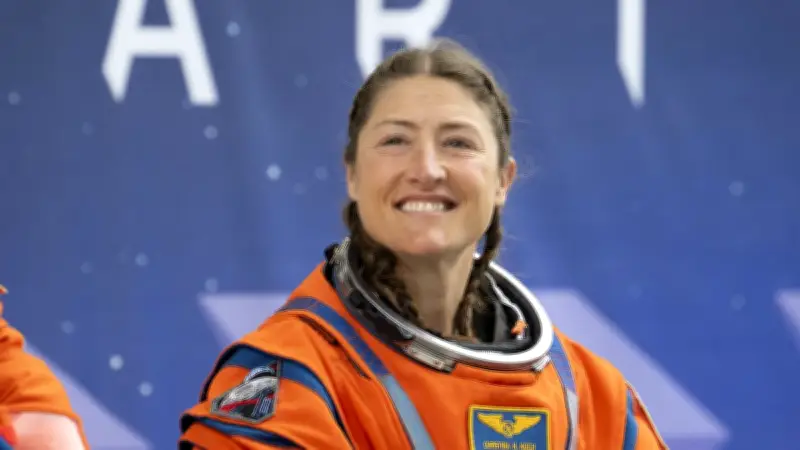 Artémis 2 : Christina Koch, première femme vers la Lune, sauve les toilettes du vaisseau