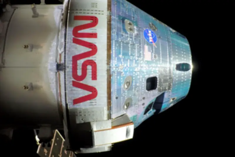 Artémis 2 : la vie quotidienne des astronautes dans la capsule Orion vers la Lune