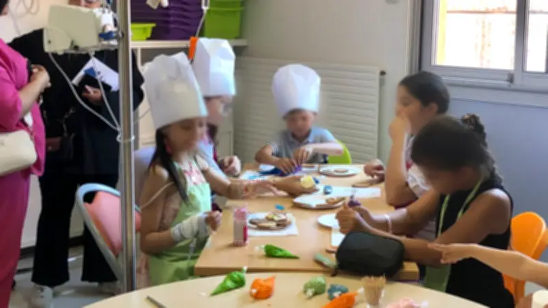 Au CHU de Nîmes, un atelier pâtisserie offre une parenthèse sucrée aux enfants hospitalisés