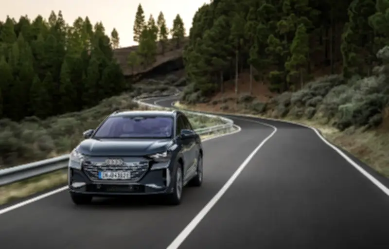 Audi Q4 e-tron restylé : design retouché, autonomie et recharge améliorées