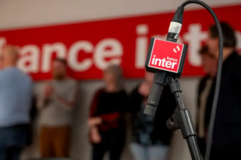 Audiences radio : France Inter domine, RTL et France Info au coude à coude, Radio Nova décolle