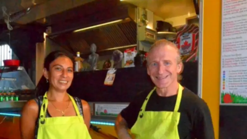 Aveyron : un pizzaïolo tue, découpe et cuisine un homme, procès aux assises