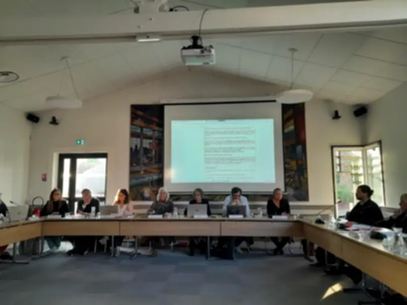 Aytré : la maire Hélène Rata baisse ses indemnités pour mieux rémunérer ses élus