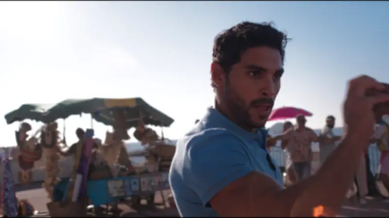 « Bagarre » : La comédie d'action survoltée qui frappe fort avec humour et intelligence