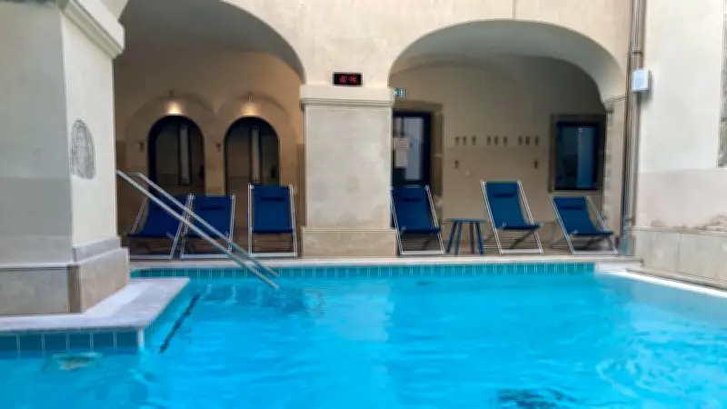 Bagnols-les-Bains : le centre thermal rouvre après l'incident chimique