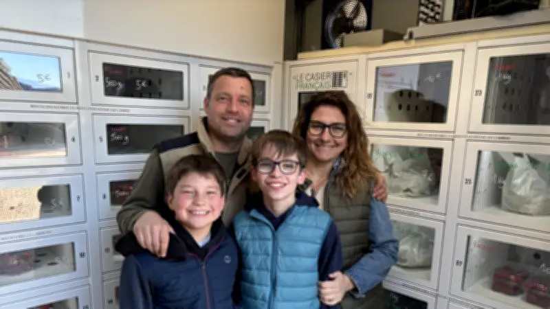 Bagnols-sur-Cèze : des casiers connectés révolutionnent la vente directe de fraises et asperges