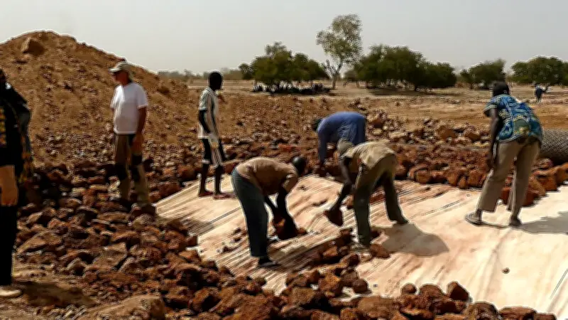 Bagnols : une retenue d'eau pour un village burkinabé