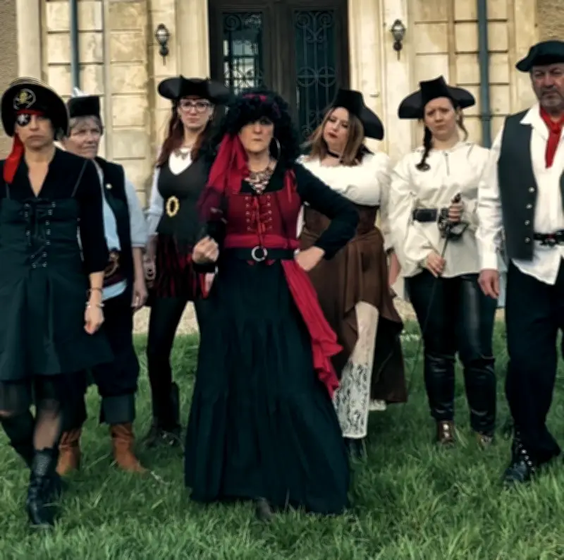 Bal de la Piraterie à Bazas : Une Soirée Immersive au Château Saint-Vincent