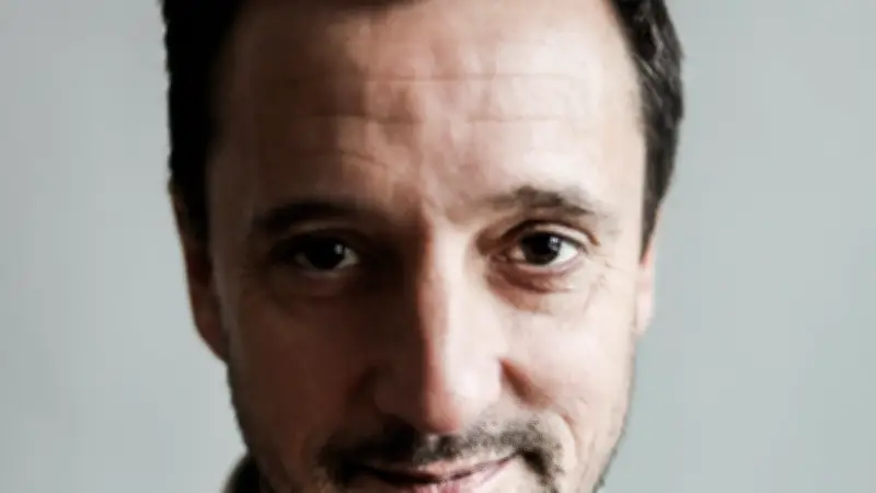 Balade littéraire à Frontignan avec l'écrivain Jacky Schwartzmann