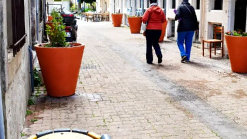 Balaruc-les-Bains rénove sa rue de la Pompe Vieille avec des pavés et du tri sélectif