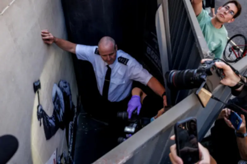 Banksy gagne une bataille judiciaire pour préserver son anonymat malgré les révélations