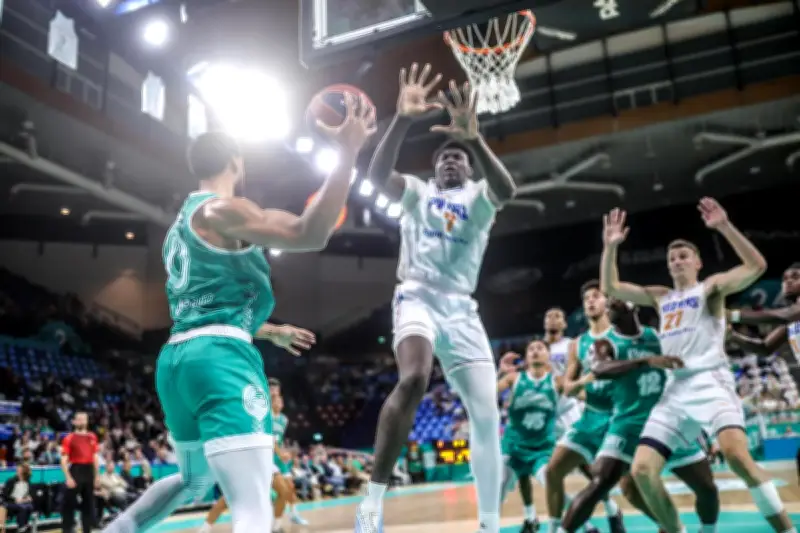 Basket : l'Elan Béarnais face au défi Narcisse Ngoy à Poitiers