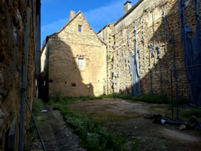 Beaumontois-en-Périgord : 150 000 € pour sécuriser le mur rue Romieu