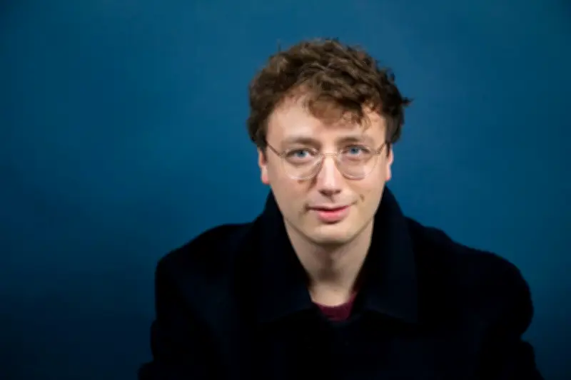 Benjamin de Laforcade explore le destin singulier de Woody dans un nouvel ouvrage