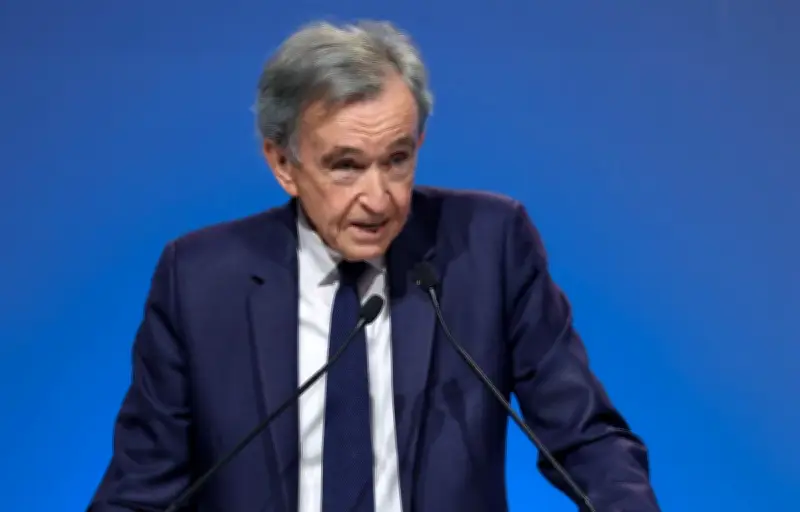 Bernard Arnault, 77 ans, pas question de retraite avant sept ans