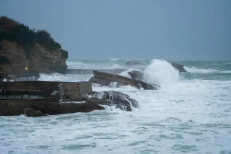 Biarritz en alerte houle : fermeture des plages ce week-end