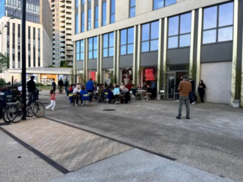Bim Bao, premier commerce de proximité sur la place d'Armagnac à Bordeaux Euratlantique
