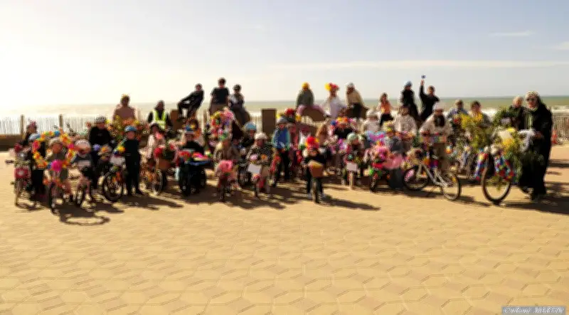 Biscarrosse-Plage célèbre la 6e édition des Vélos en fleurs dans une ambiance familiale