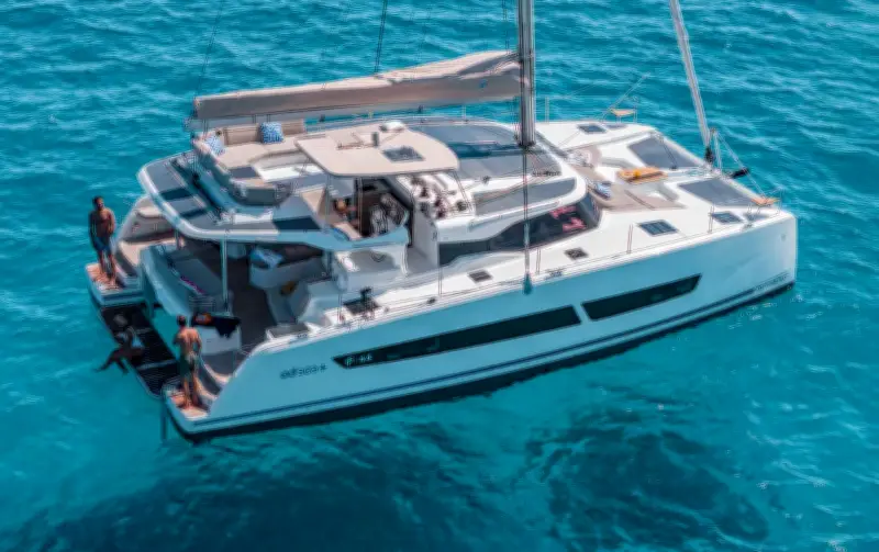Bénéteau et Fountaine-Pajot créent E-Lektra Marine pour électrifier la voile