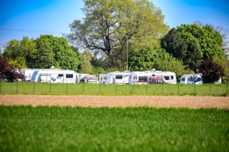 Boé : l'arrivée de 29 familles de voyageurs sur un terrain de forains suscite la colère