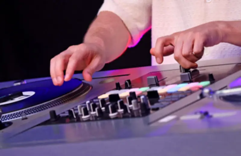 Bordeaux : La Superlative organise une soirée house solaire aux Vivres de l'Art