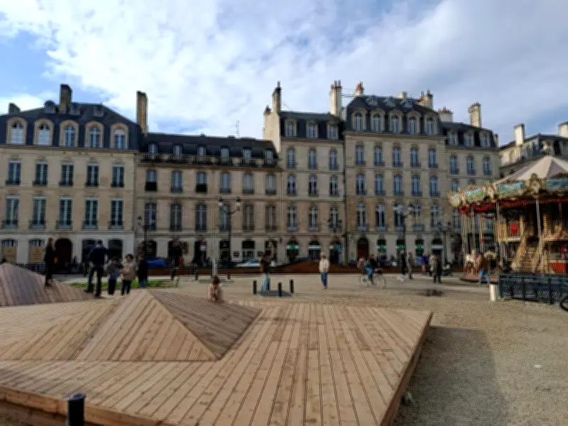 Bordeaux : le maire Thomas Cazenave arrête le réaménagement des allées de Tourny