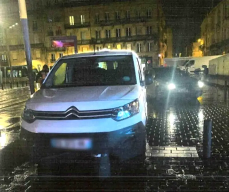 Borne rétractable : une conductrice attaque Bordeaux Métropole