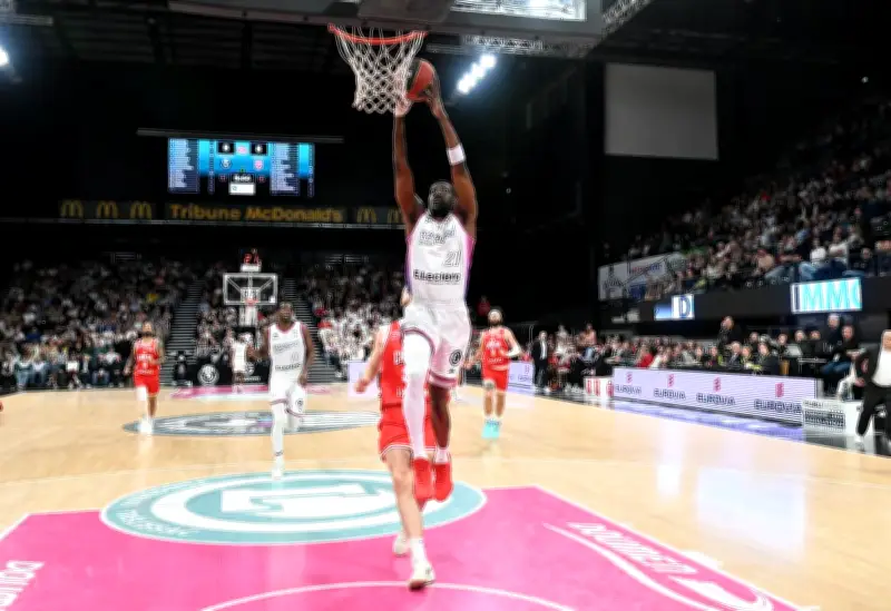 Boulazac s'impose face à Chalon-sur-Saône et vise les play-in en Betclic Élite