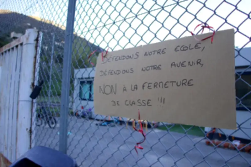 Breil-sur-Roya : le conseil municipal vote une motion contre la fermeture d'une classe de maternelle