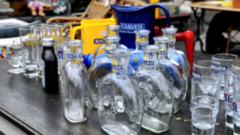 Brocantes et vide-greniers dans le Gard : le programme du 1er mai