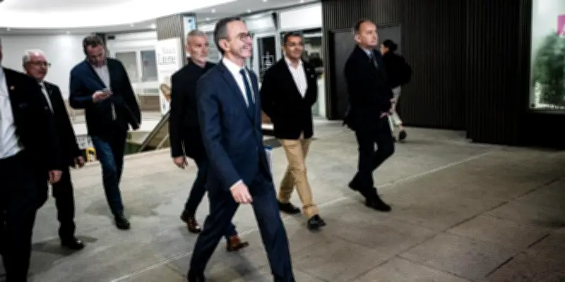 Bruno Retailleau, candidat LR, veut exclure l'Espagne de l'UE pour sa politique migratoire