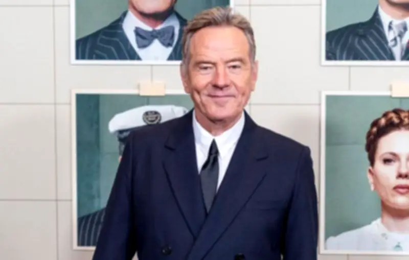 Bryan Cranston révèle une scène extrême avec 60.000 abeilles sur Malcolm