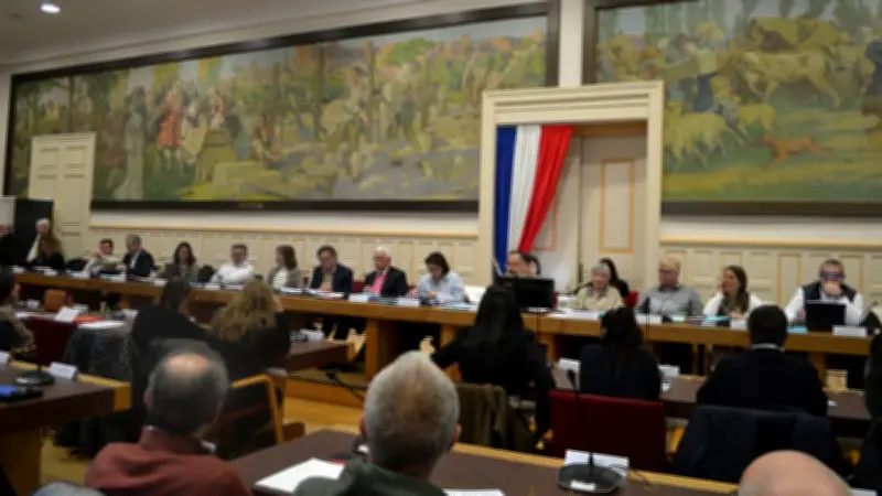 Béziers : Démission, indemnités et fiscalité au cœur du premier conseil municipal