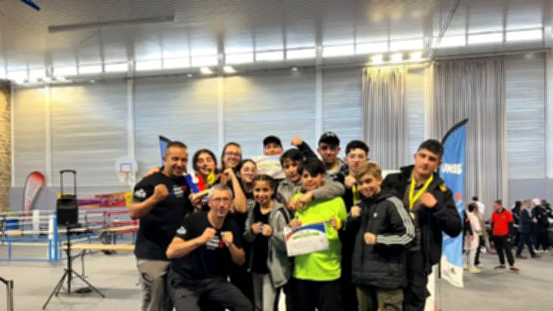 Béziers : les collégiens de Krafft champions de France UNSS de savate-boxe française