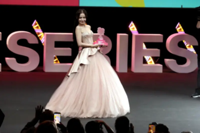 Canneseries : des spectateurs refoulés à l'ouverture malgré billets et invitations